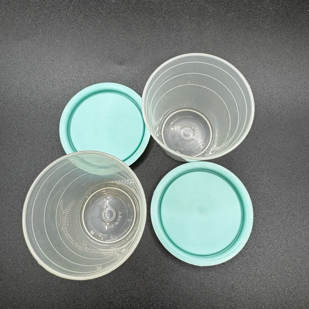 6  Vintage Small Containers With Lids 2 Generic and 4 Tupperware